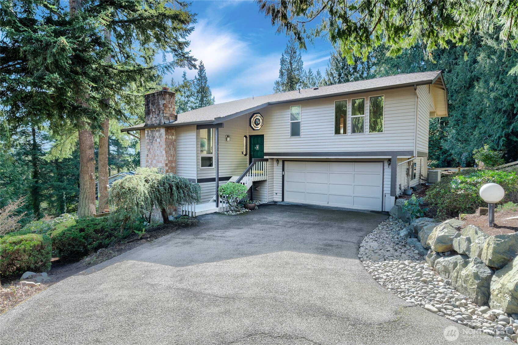 21627 3rd Avenue Property Photo