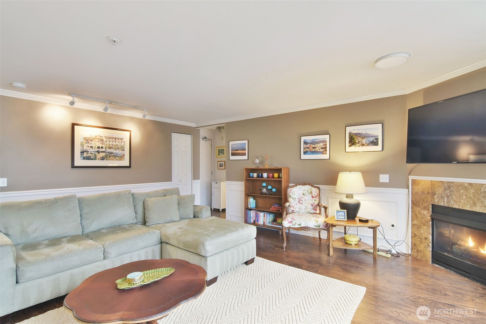 15514 Bothell Way 201 Property Photo 4