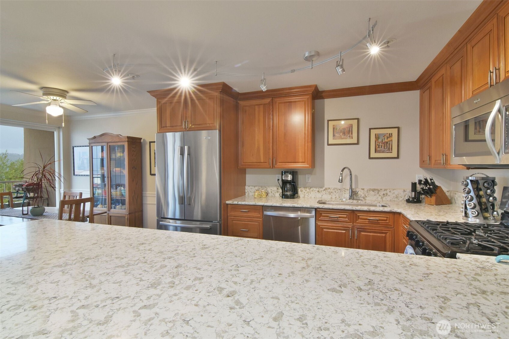 15514 Bothell Way 201 Property Photo 8