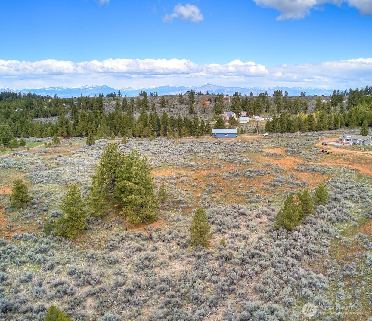 202 Chipmunk Trail Road Property Photo 25