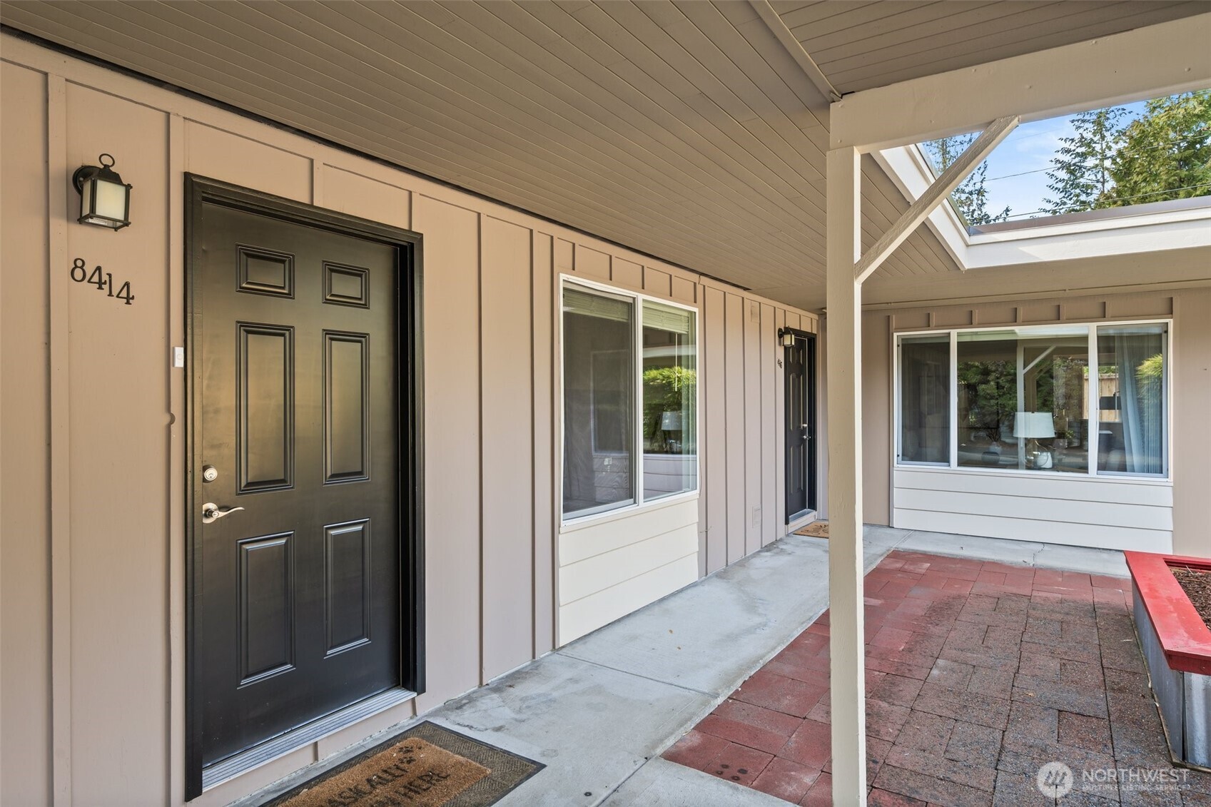 8414 - 8416 Cirque Drive Property Photo 4