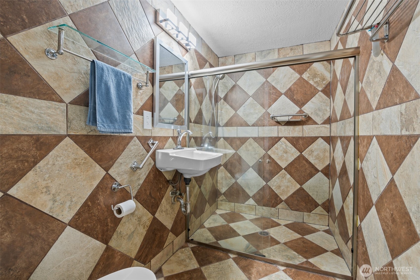 8414 - 8416 Cirque Drive Property Photo 33