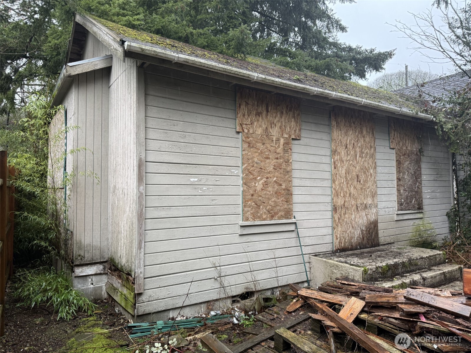 6254 S Mason Avenue Property Photo