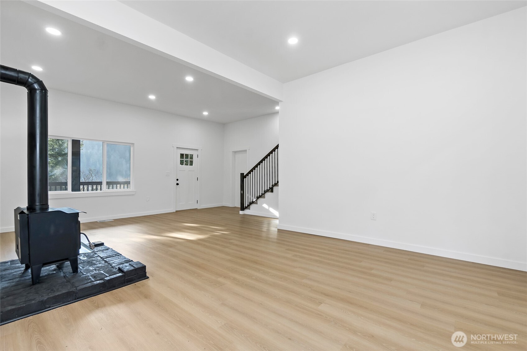 17902 Mulqueen Road Property Photo 14