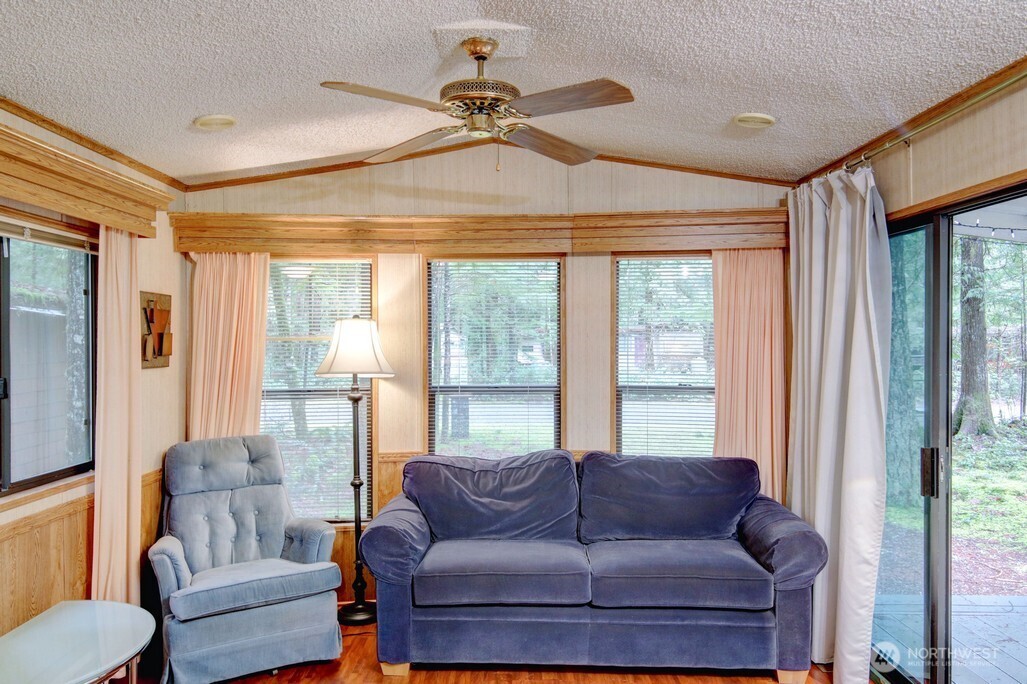 96 3 Sunset Circle Property Photo 4