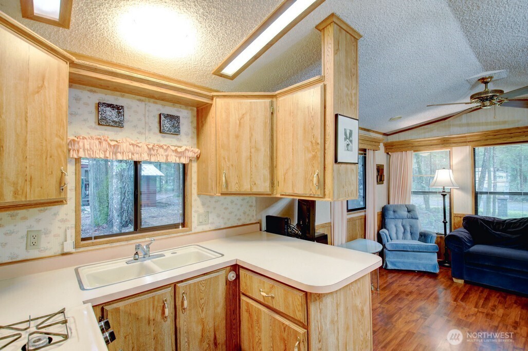 96 3 Sunset Circle Property Photo 6