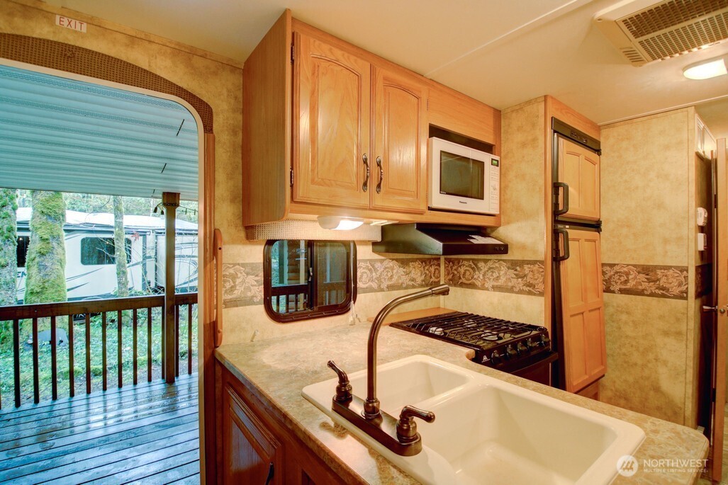 133 1 Jasper Trail Property Photo 5