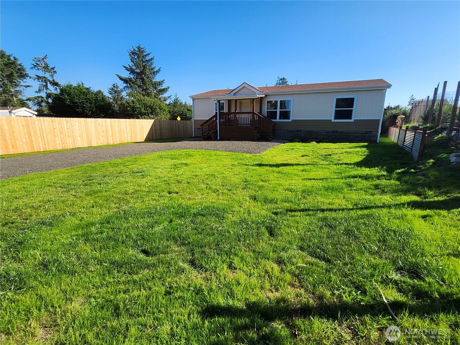 727 Ne Edgewood Avenue Property Photo 26