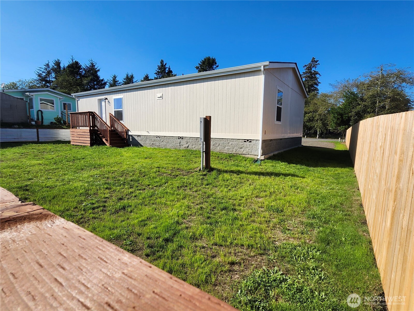 727 Ne Edgewood Avenue Property Photo 28