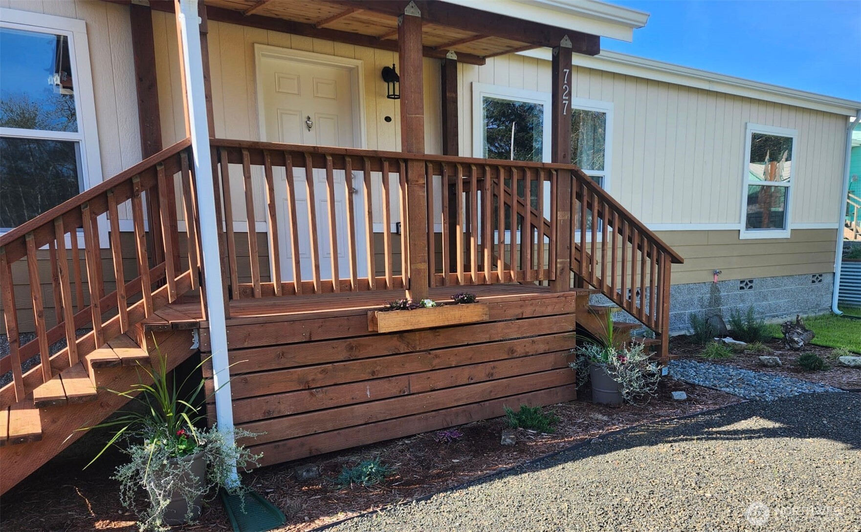 727 Ne Edgewood Avenue Property Photo 31