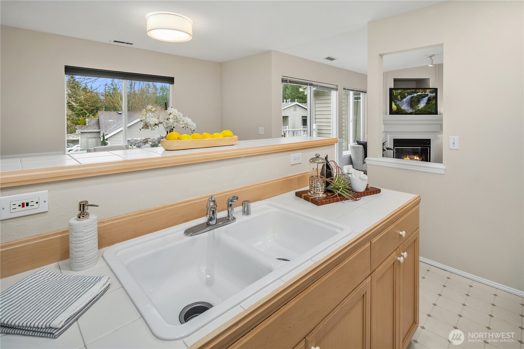 25235 Se Klahanie Boulevard E301 Property Photo 13