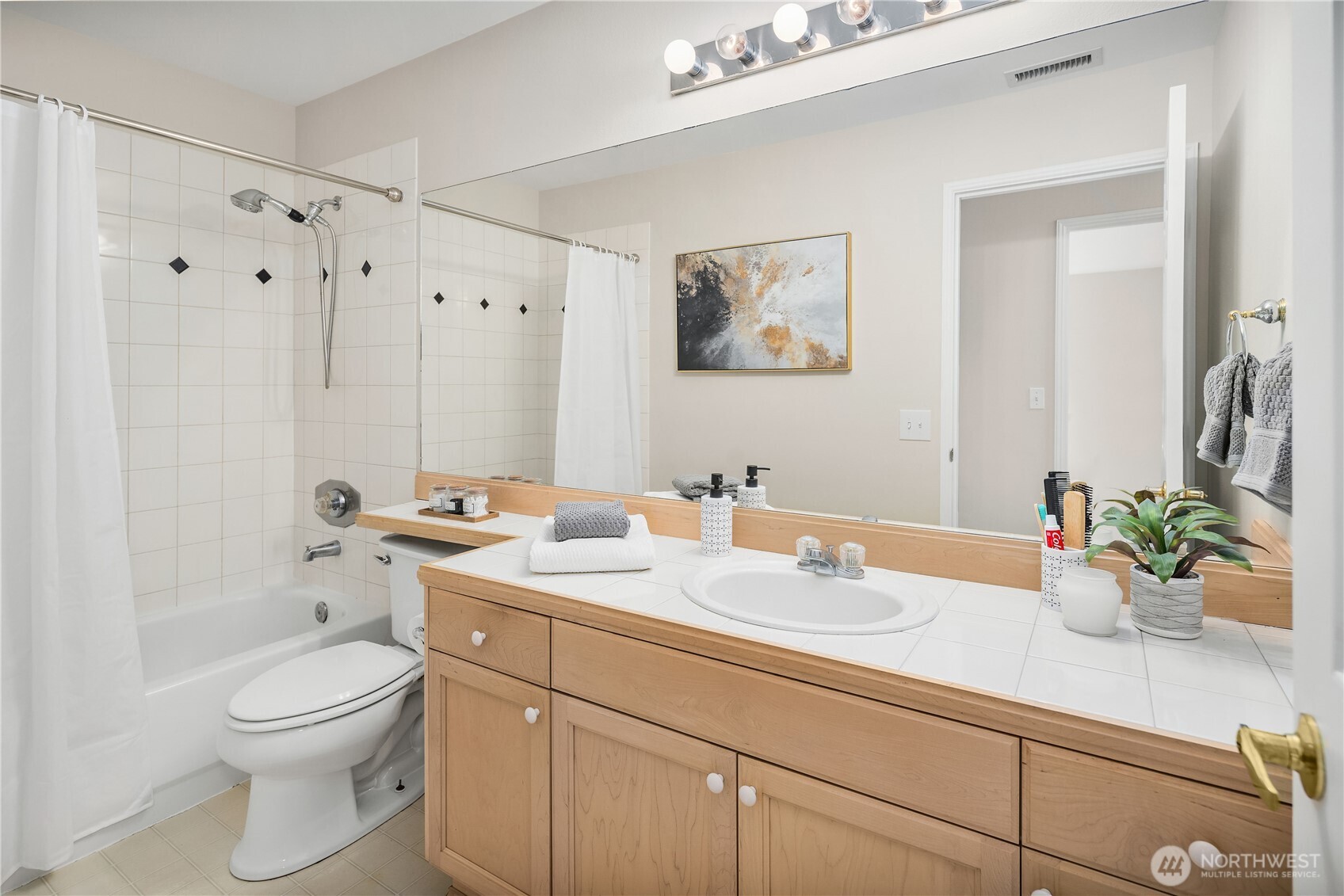 25235 Se Klahanie Boulevard E301 Property Photo 16