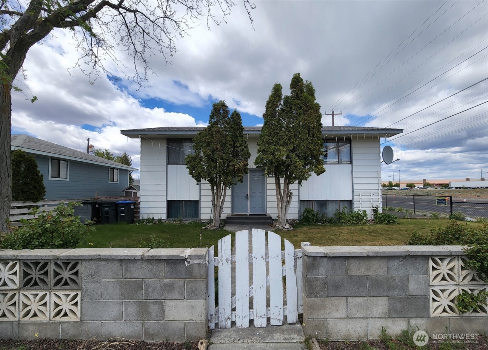 1002 N Central Drive Property Photo 1