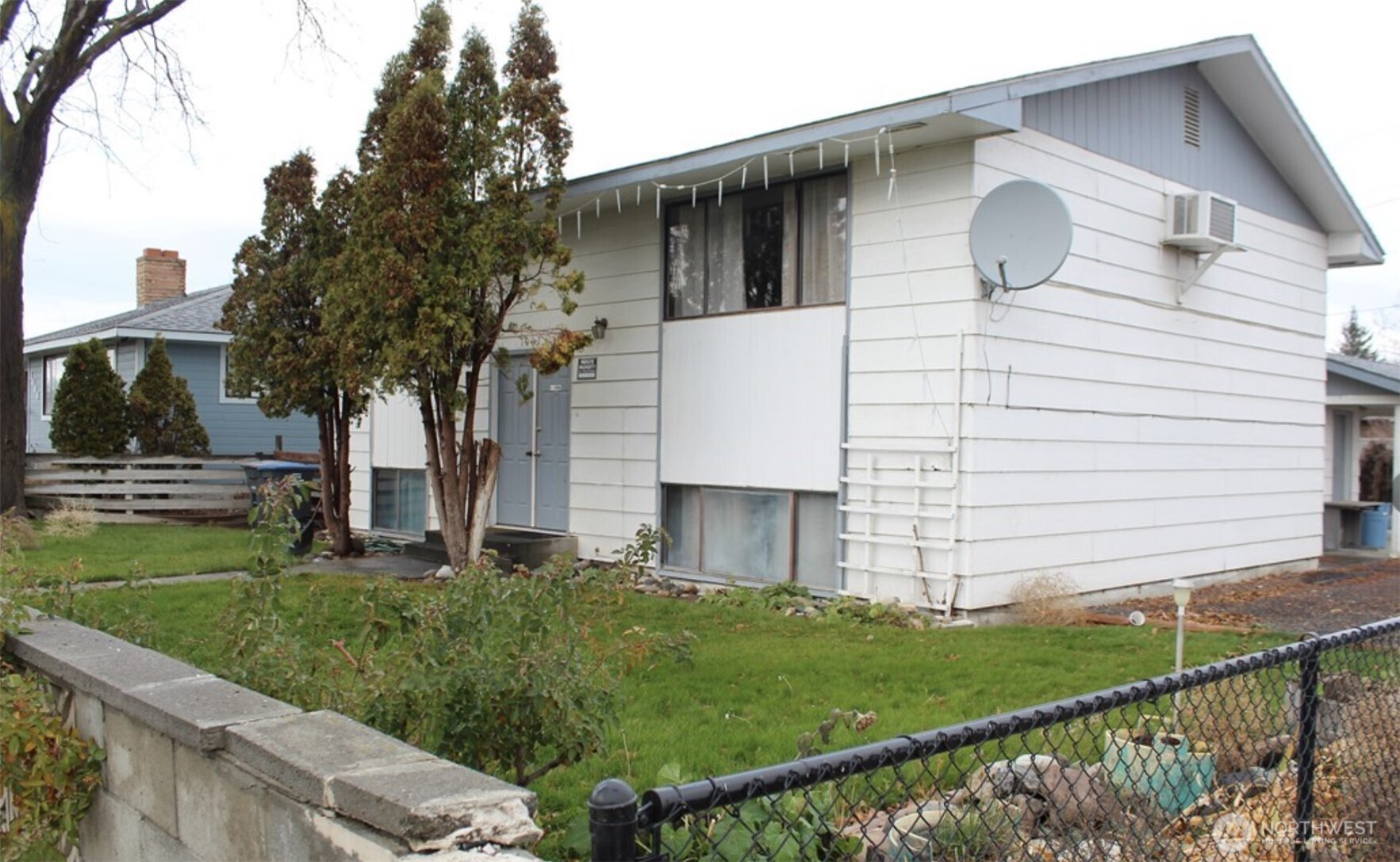 1002 N Central Drive Property Photo 3