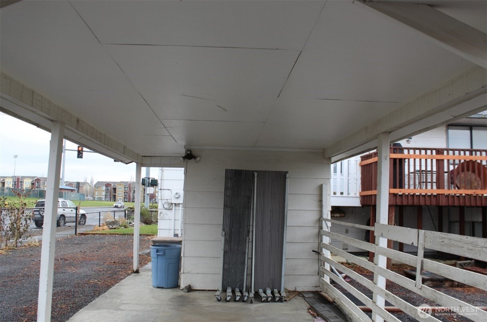 1002 N Central Drive Property Photo 12