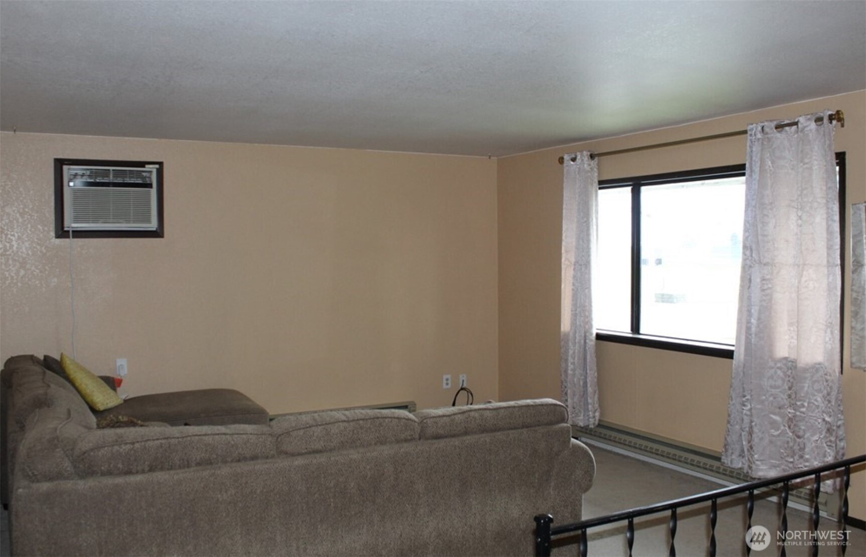 1002 N Central Drive Property Photo 14