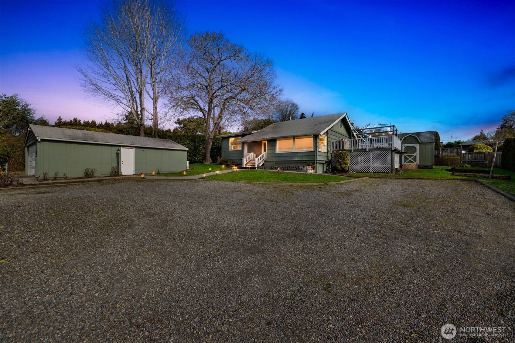 22540 8th Avenue Property Photo