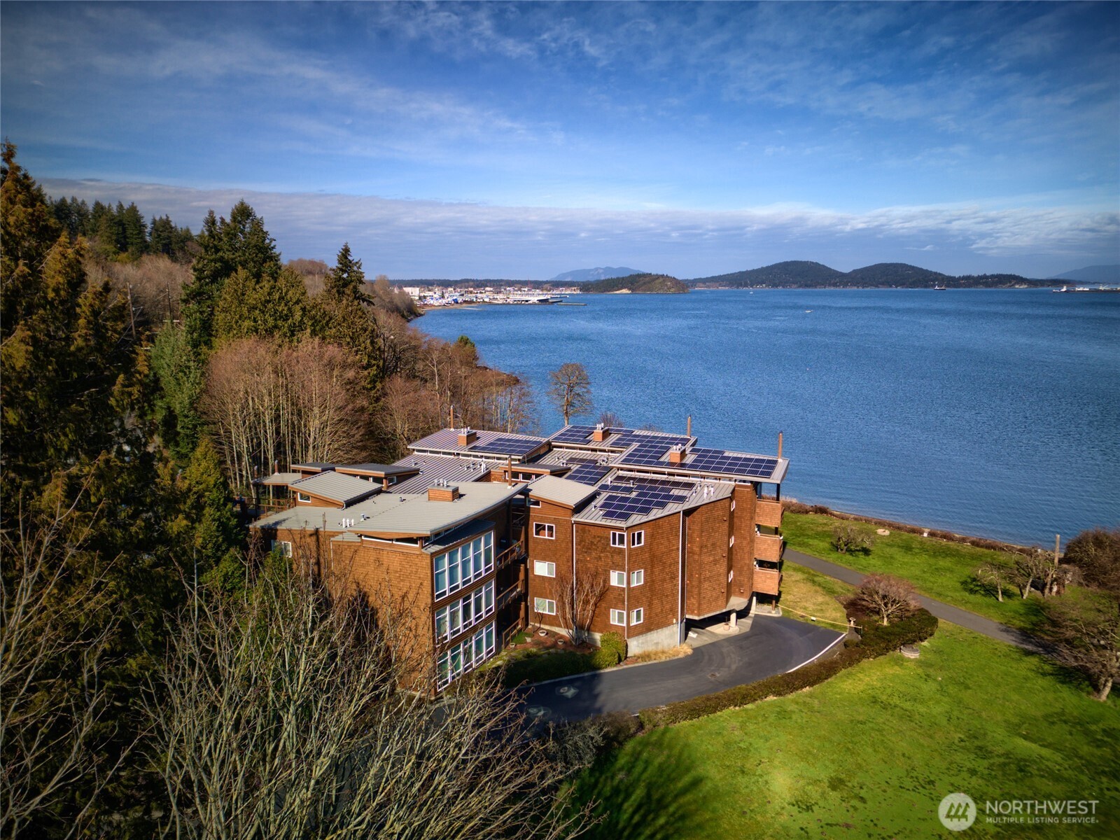 4501 Fidalgo Bay Road 903 Property Photo