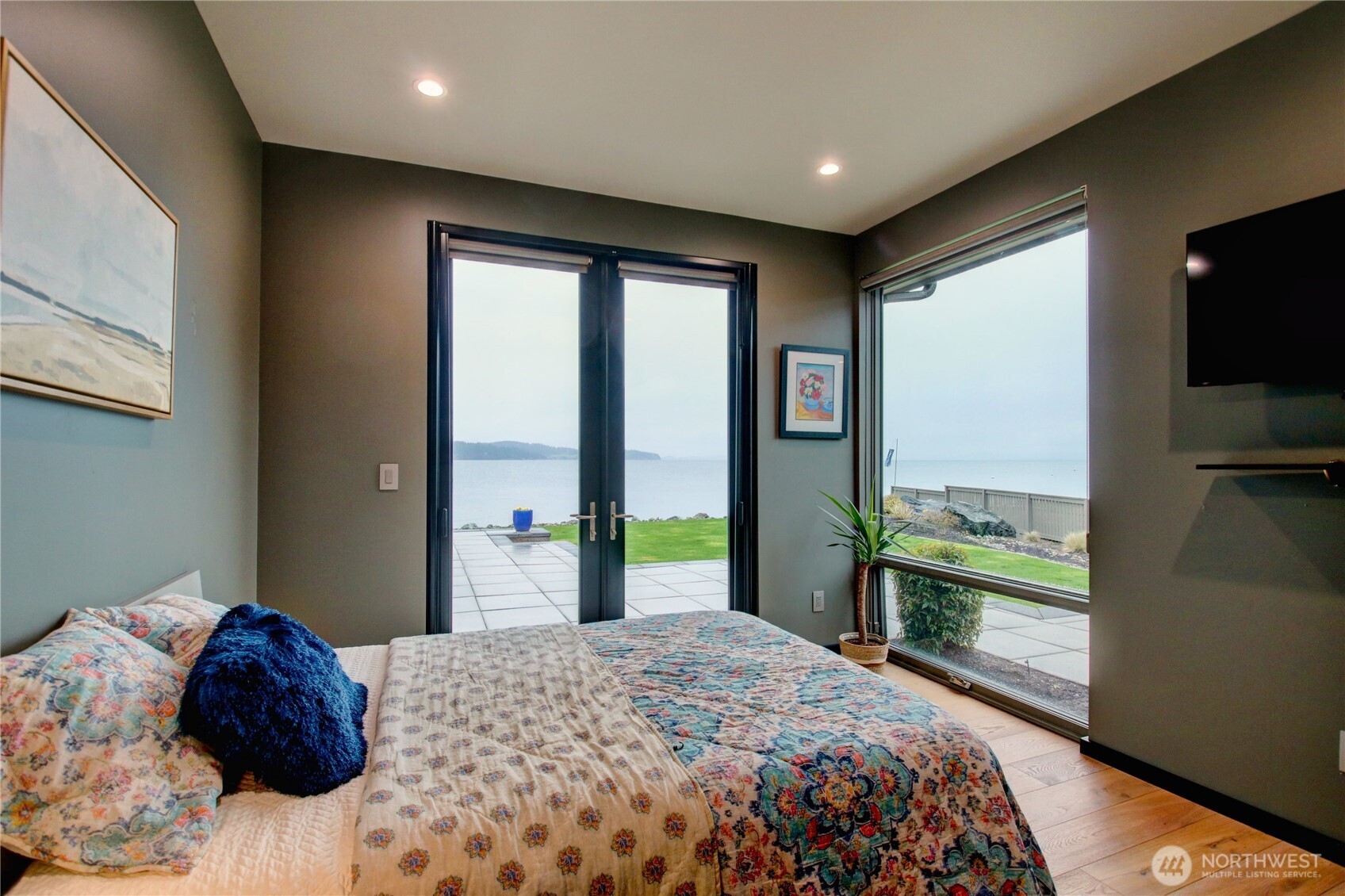 1074 Bayshore Drive Property Photo 20