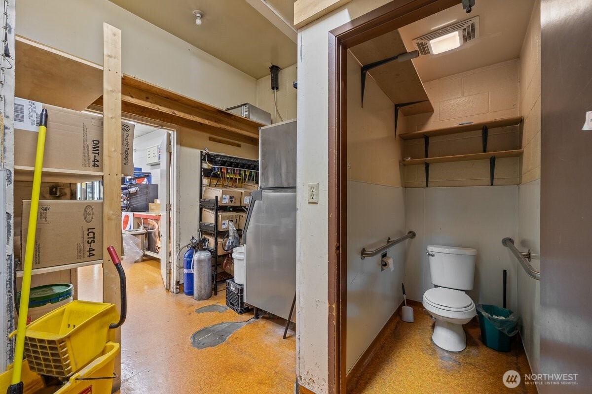 701 S 6th Street Property Photo 13