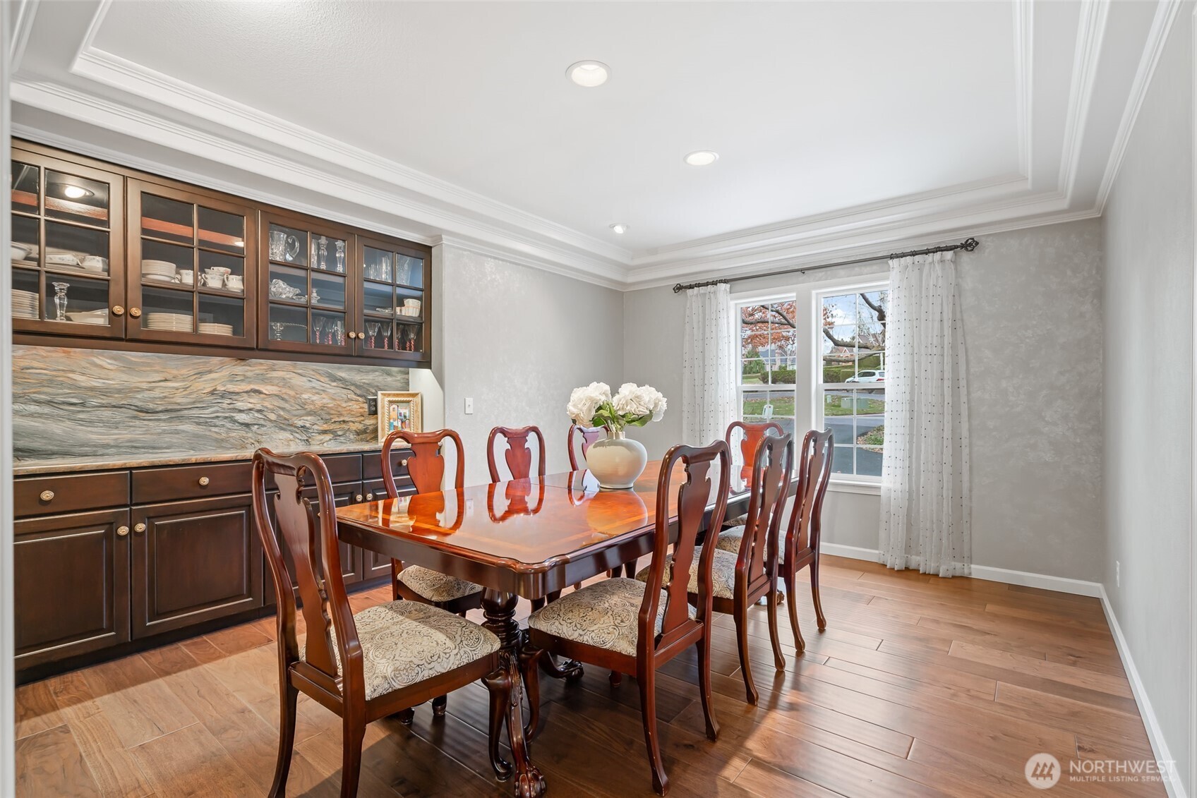6810 Ravens Gate Way Property Photo 4