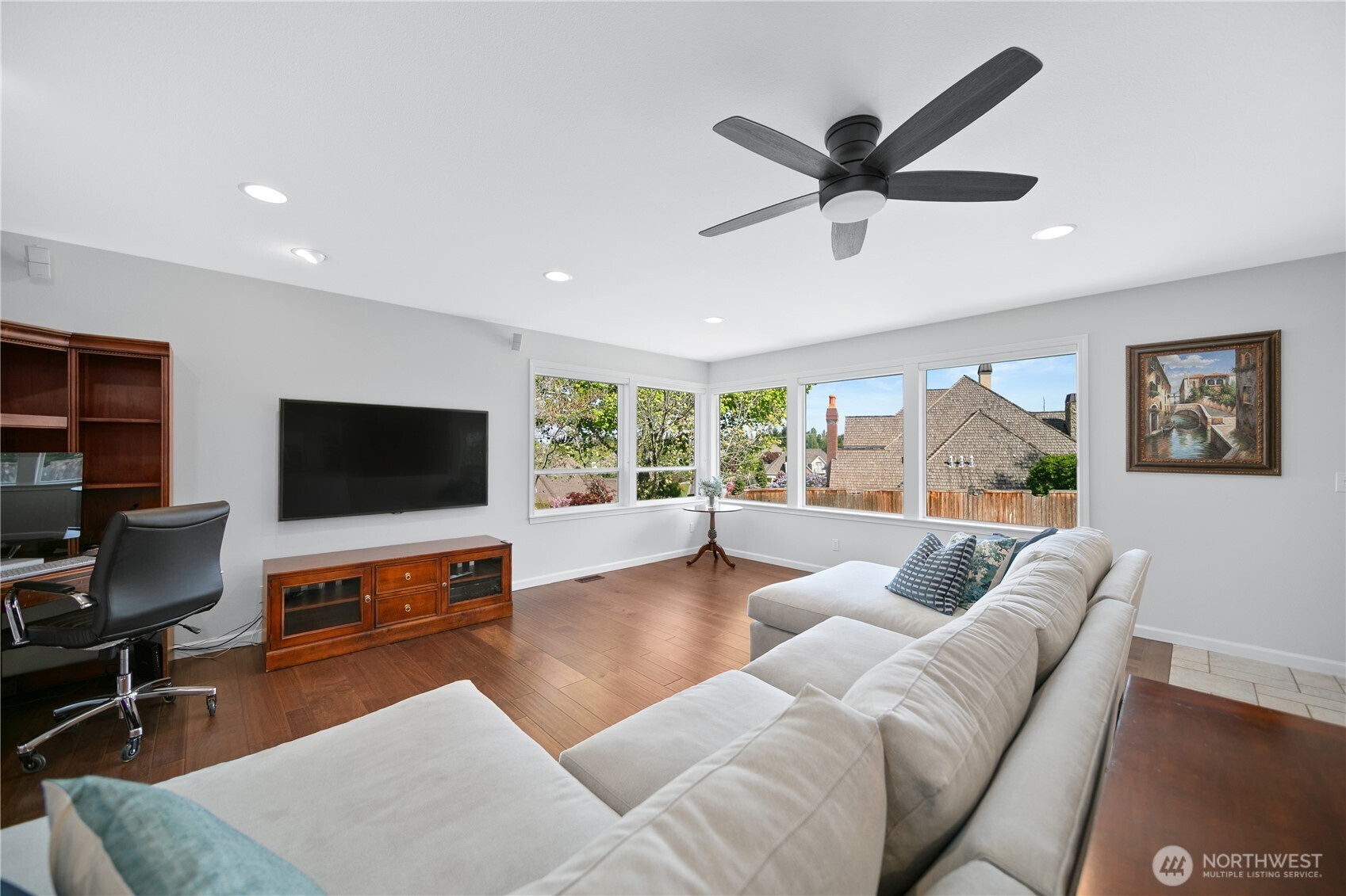 6810 Ravens Gate Way Property Photo 12