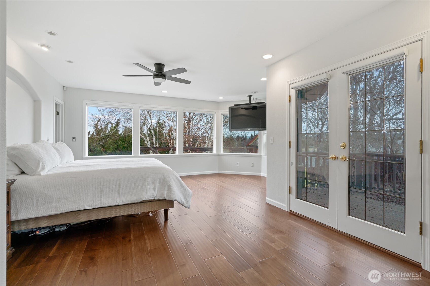 6810 Ravens Gate Way Property Photo 14
