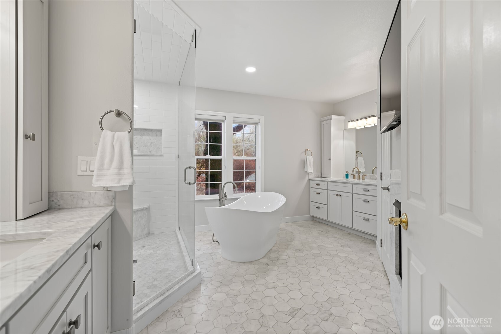 6810 Ravens Gate Way Property Photo 16