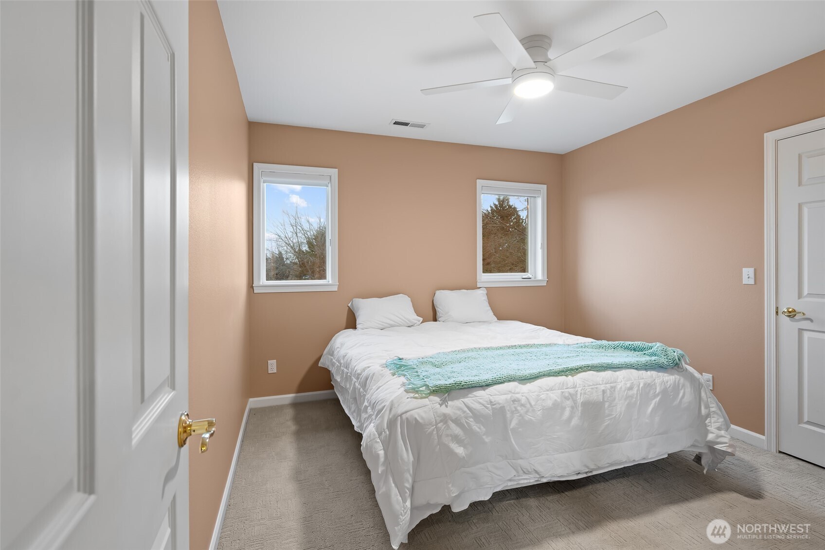 6810 Ravens Gate Way Property Photo 20