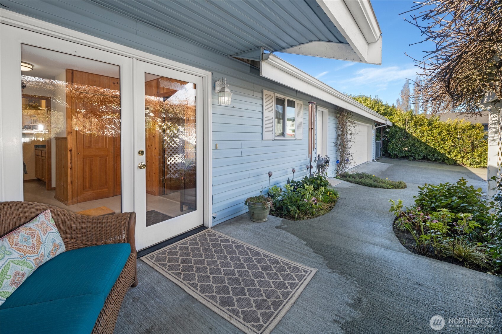 545 Rose Lane Property Photo