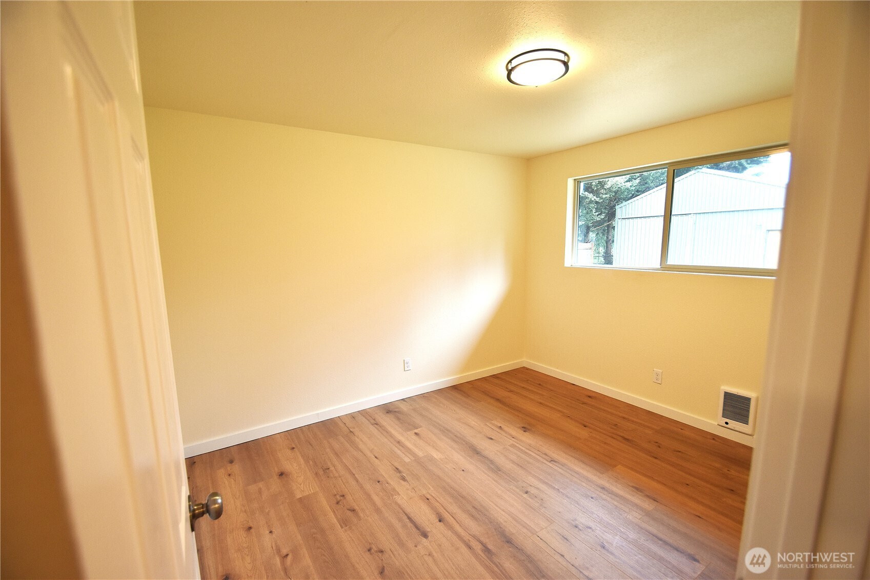 19222 Rosemary Street Property Photo 4