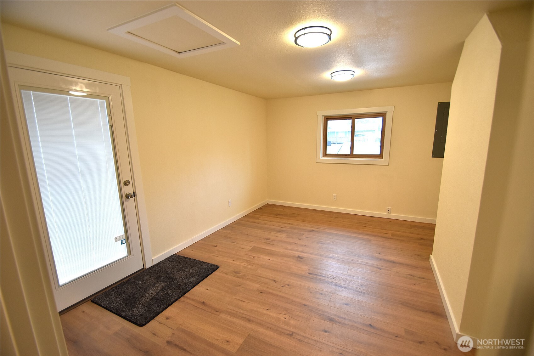 19222 Rosemary Street Property Photo 9