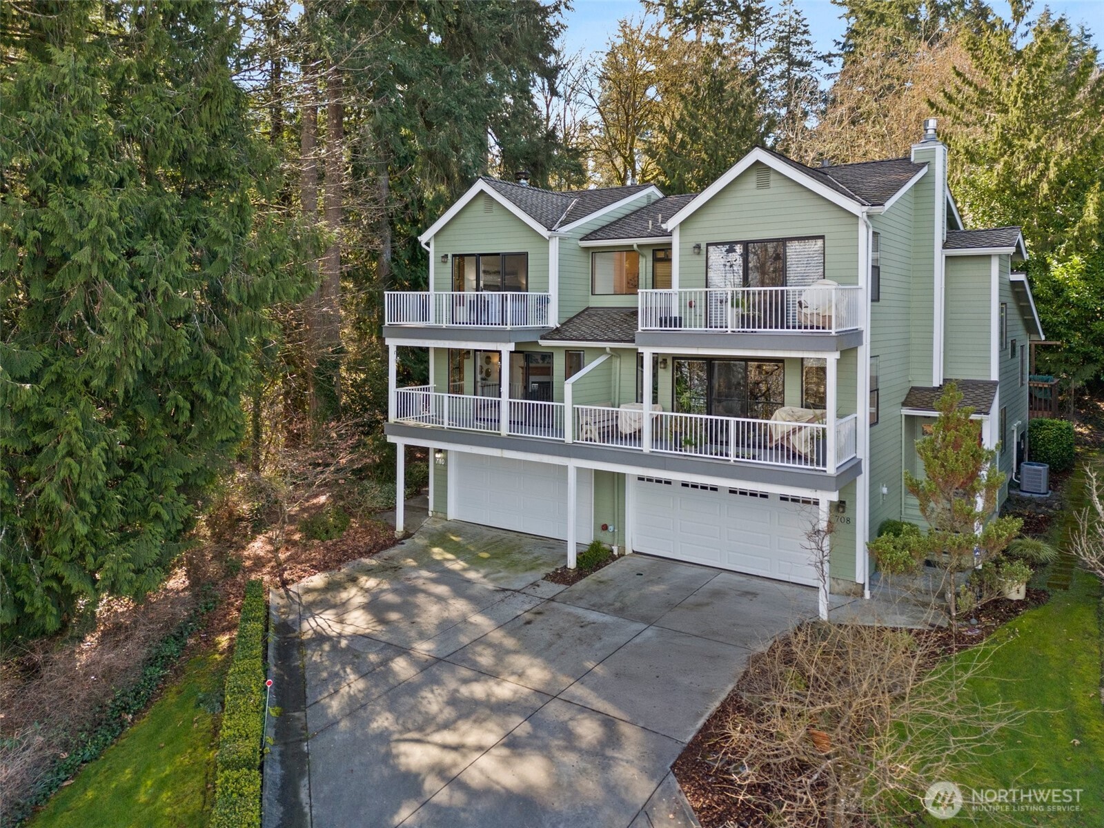 710 Sherman Street Property Photo