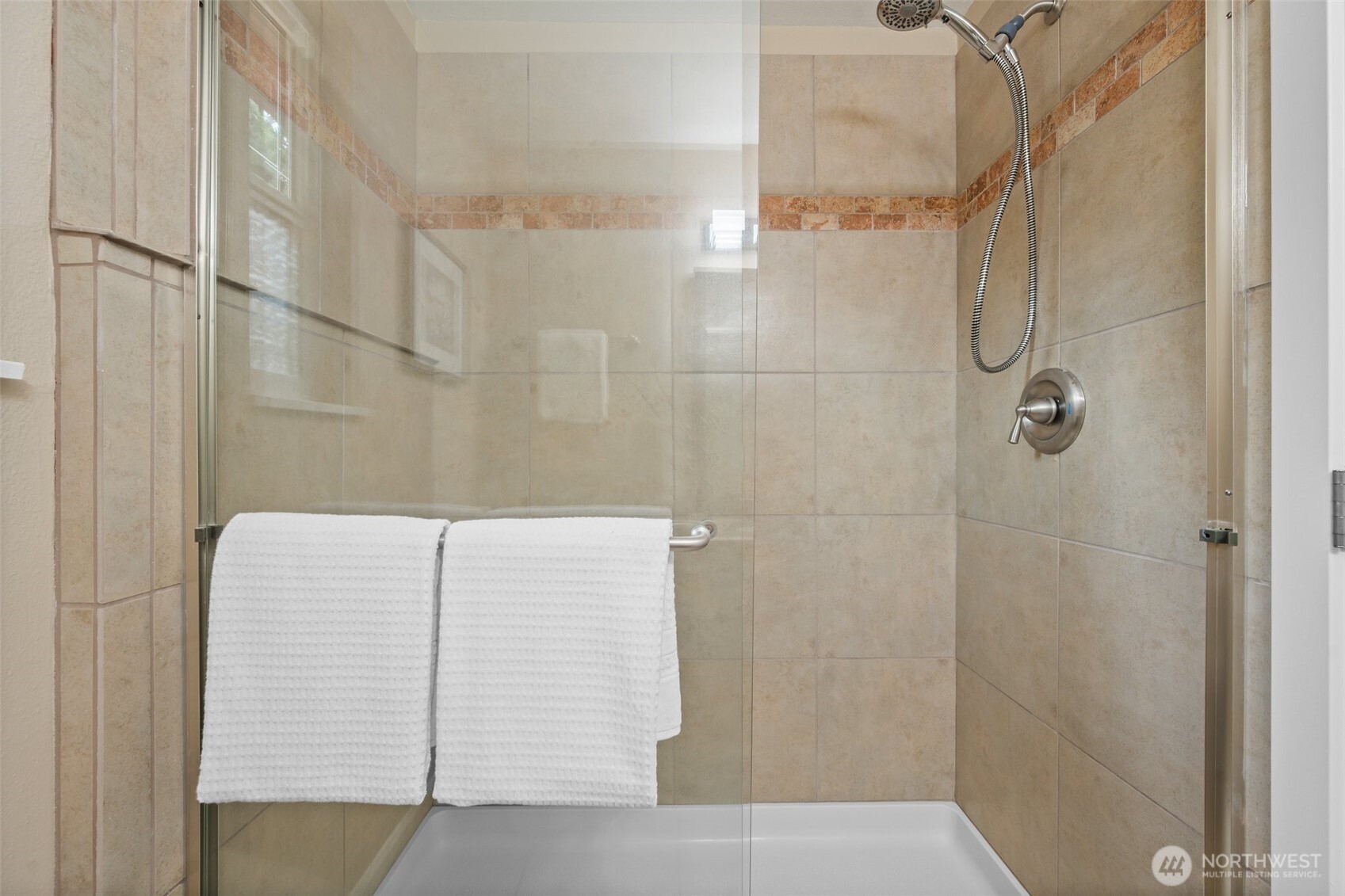 8414 - 8416 Cirque Drive Property Photo 17