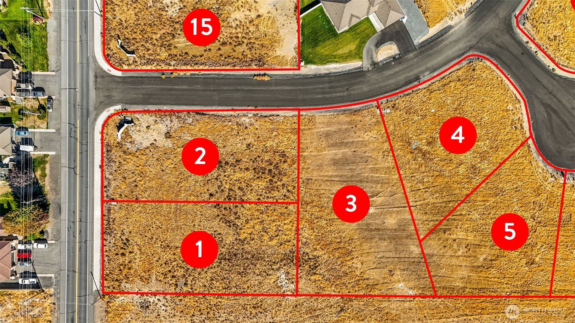 7847 Ne Blackbird Loop Property Photo 2