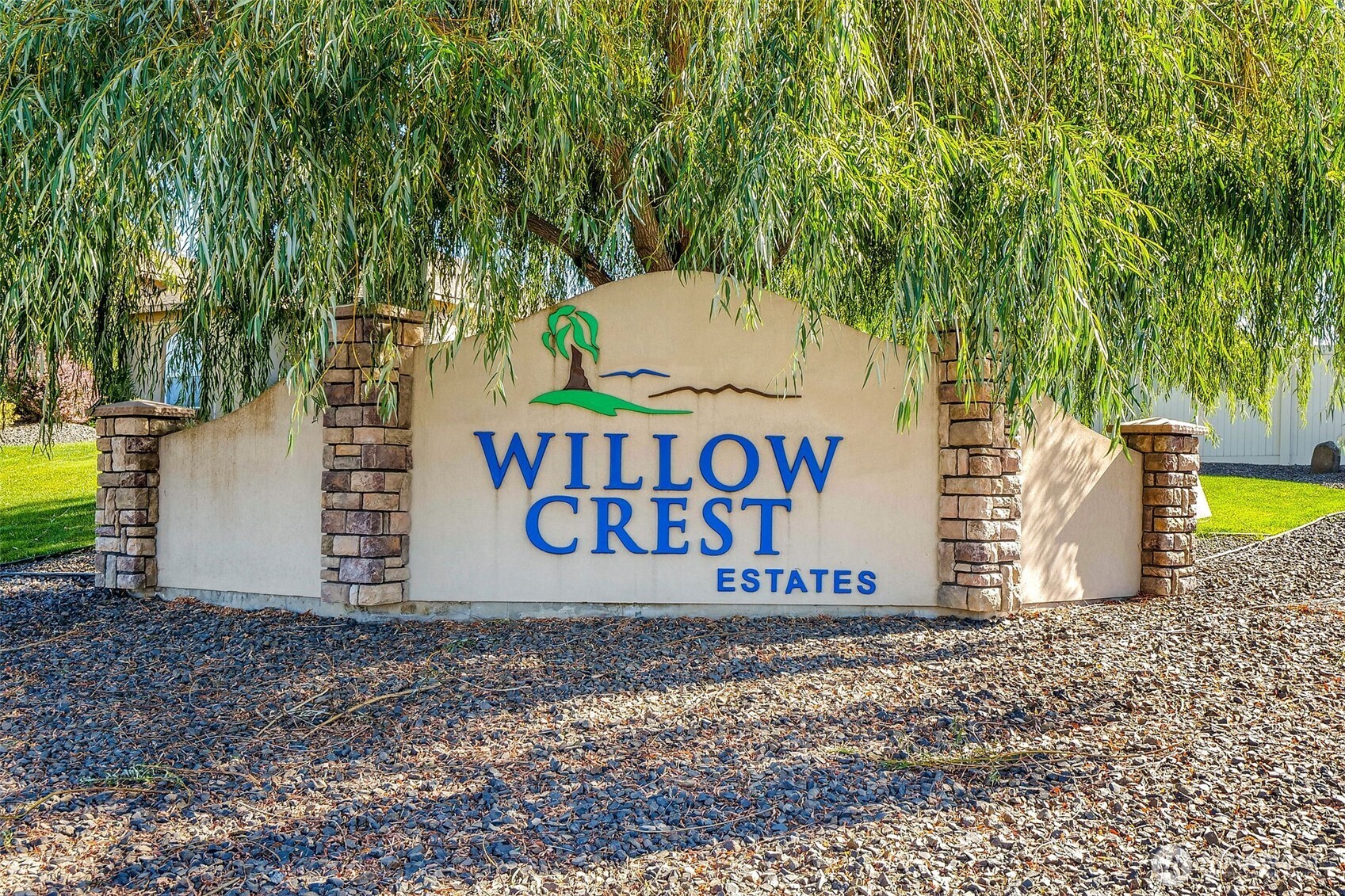 7847 Ne Blackbird Loop Property Photo 5