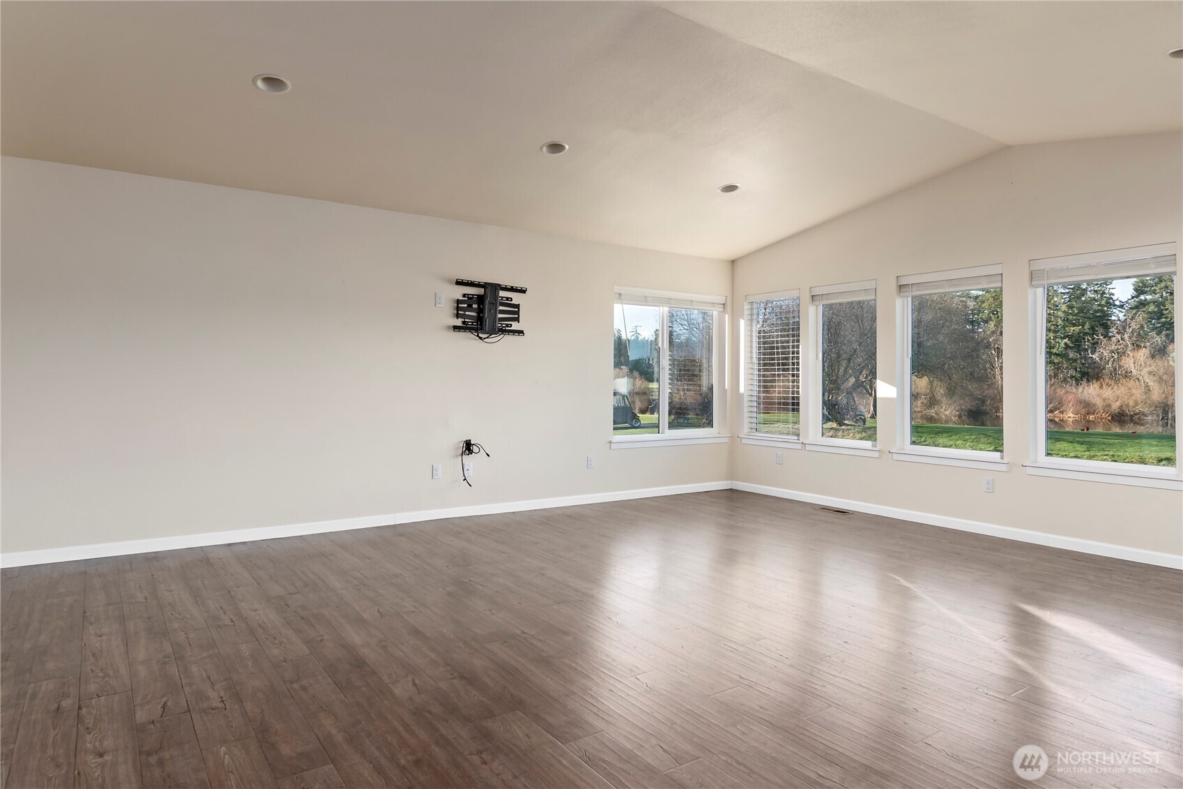 1697 Sw Waterside Court Property Photo 7