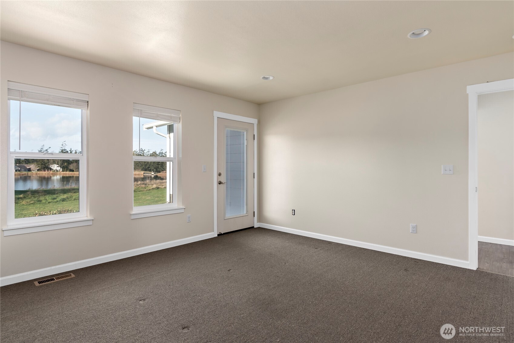 1697 Sw Waterside Court Property Photo 8