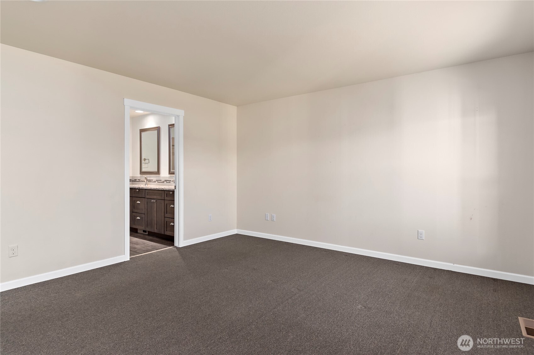 1697 Sw Waterside Court Property Photo 9