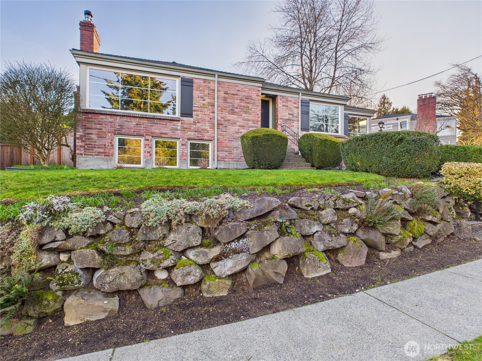 2225 Ne 80th Street Property Photo
