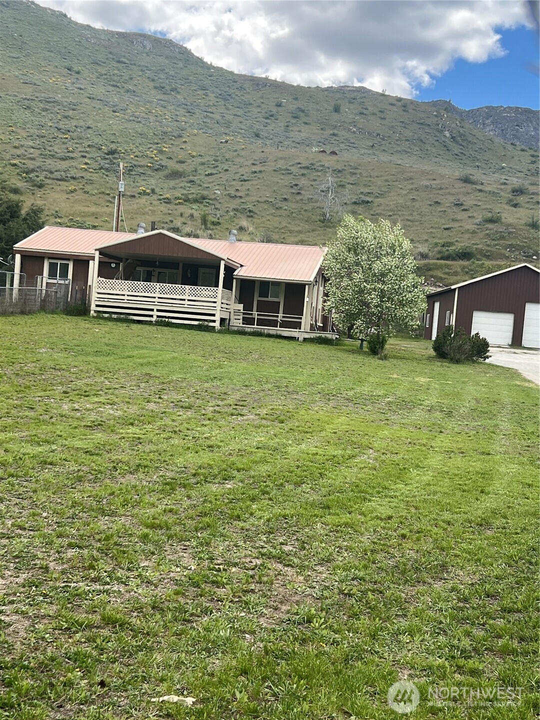 547 Valley Rd. Property Photo 1