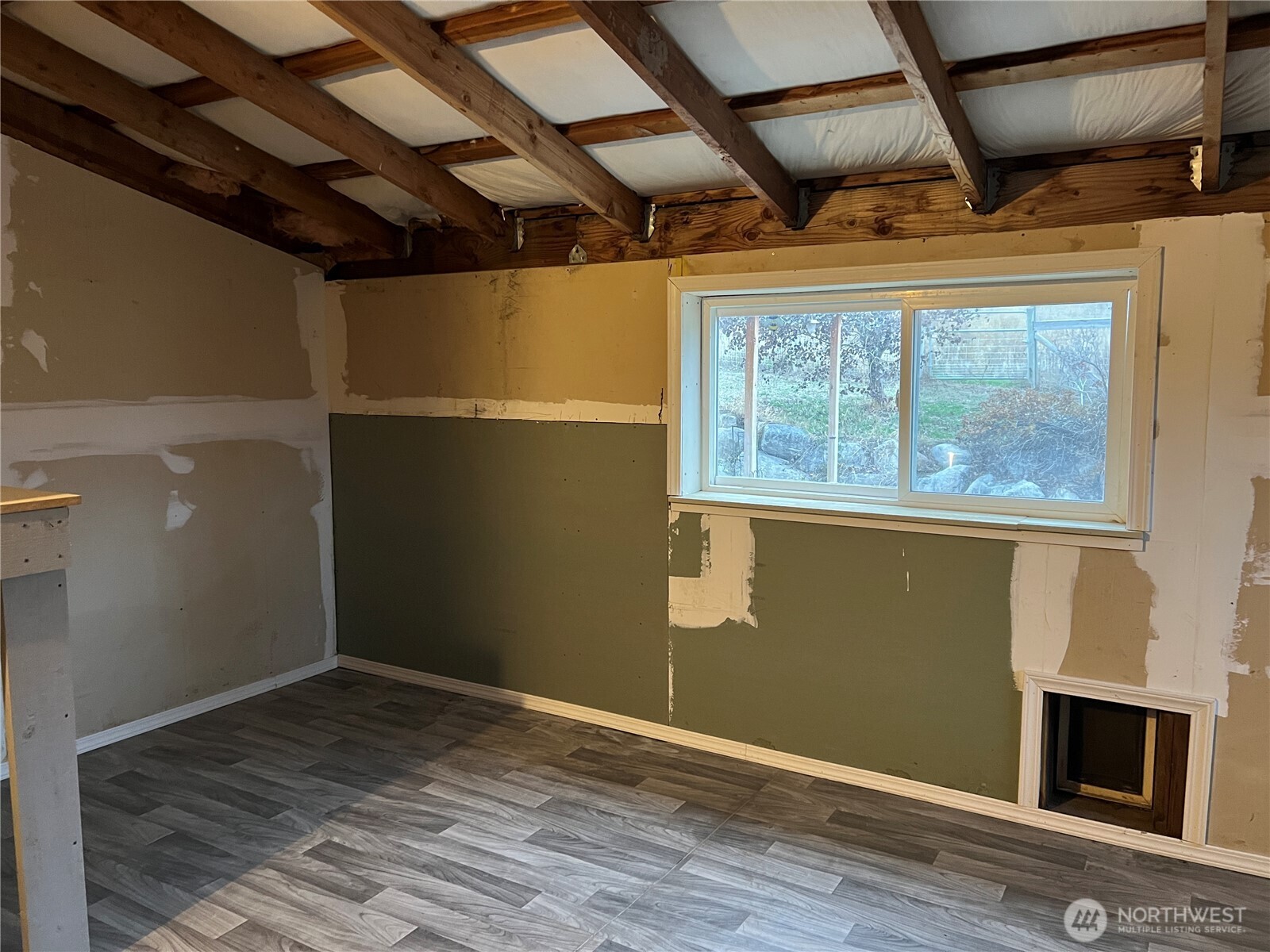 547 Valley Rd. Property Photo 9