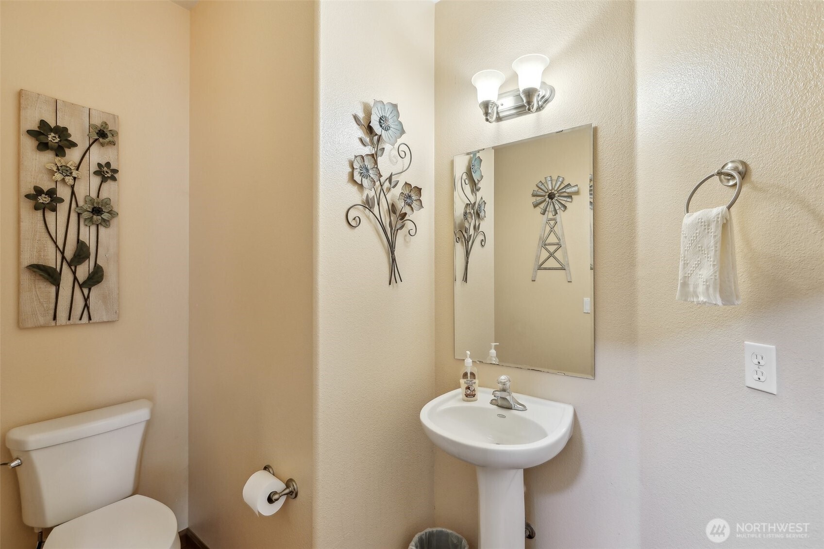 6913 61st Drive Property Photo 13