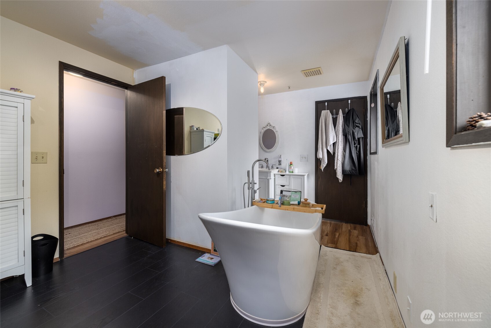 603 Shelter Bay Drive Property Photo 18