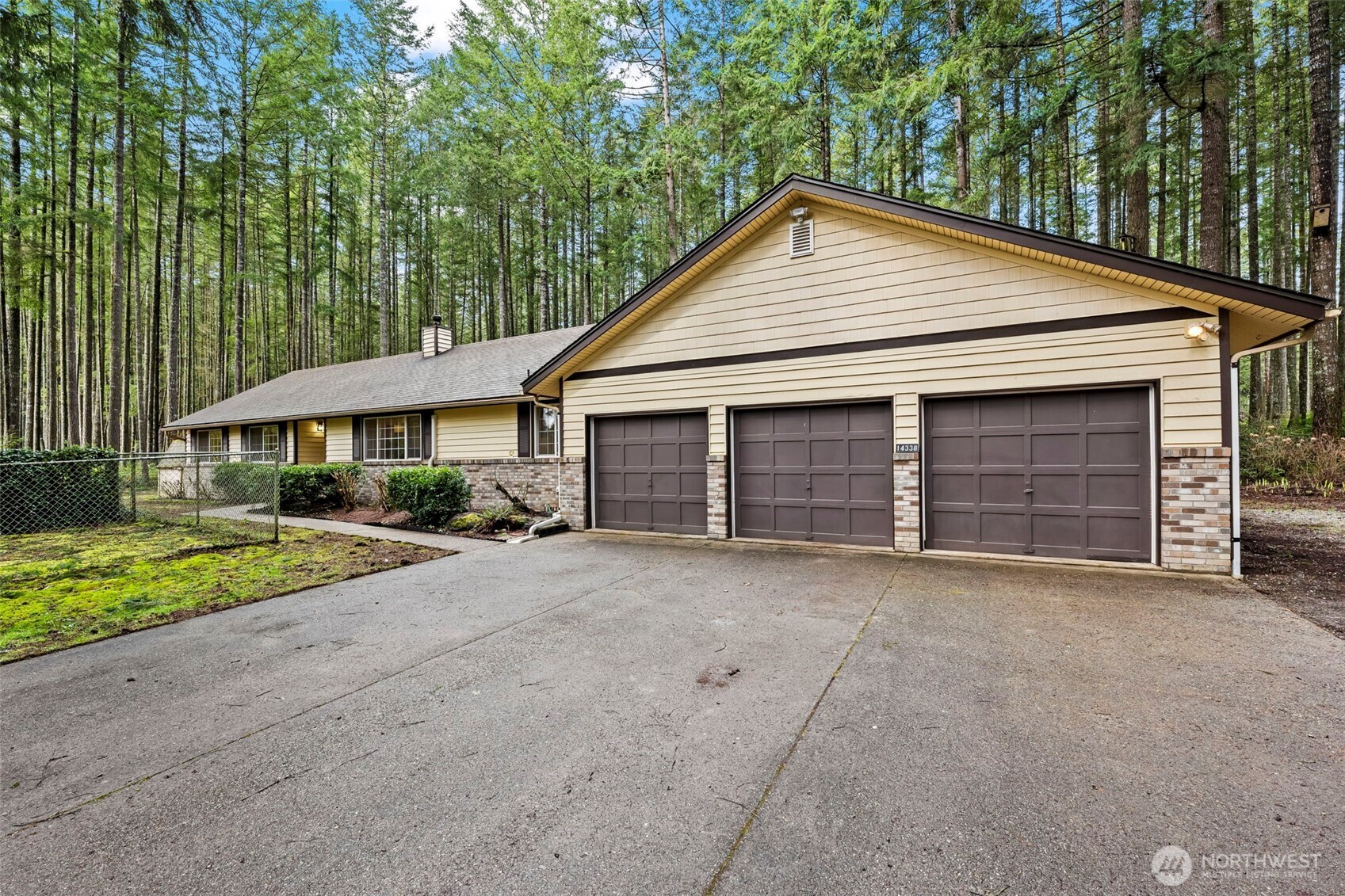 14338 Timberwood Place Property Photo 1