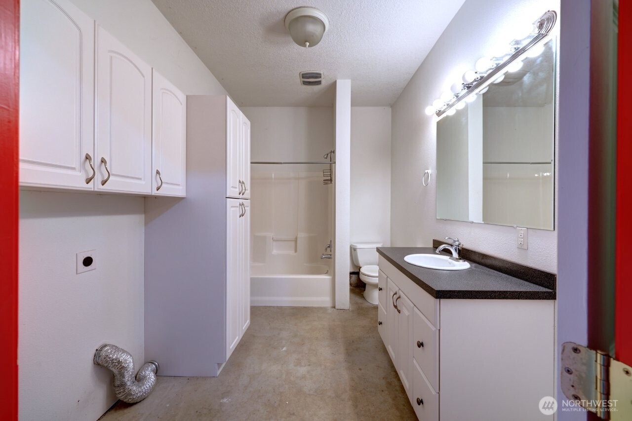 315 4th Street Property Photo 34