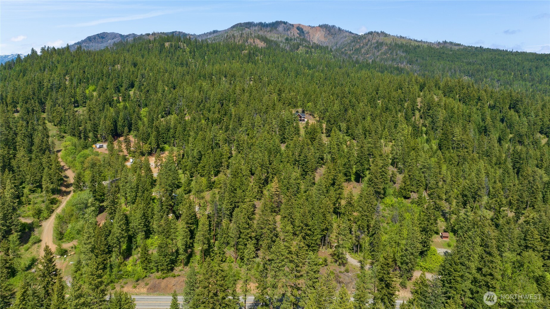 11 Salmon La Sac Highway Property Photo 3