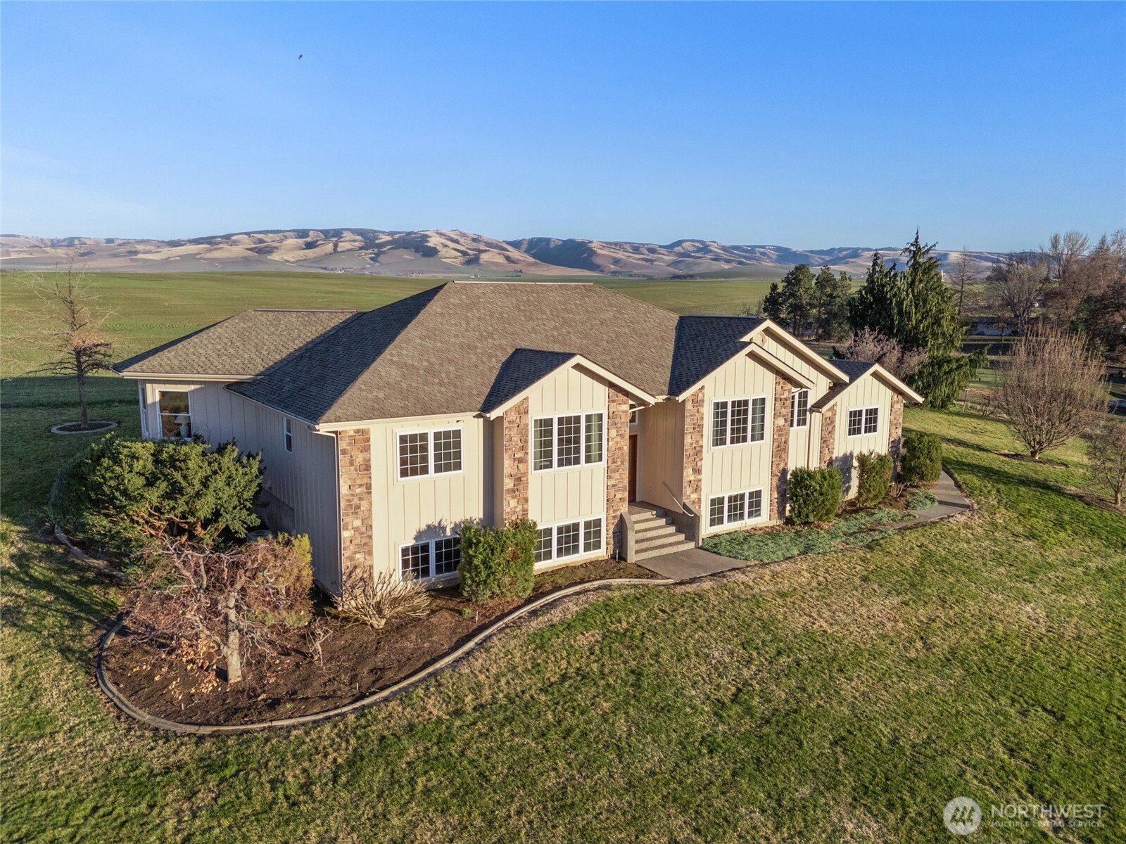 1321 Rooster Road Property Photo