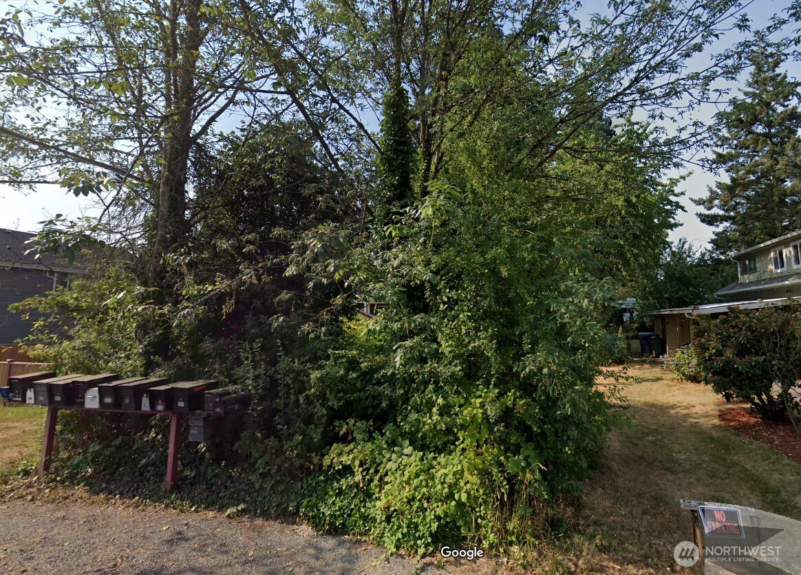 991 Sw 3rd Place Property Photo 2