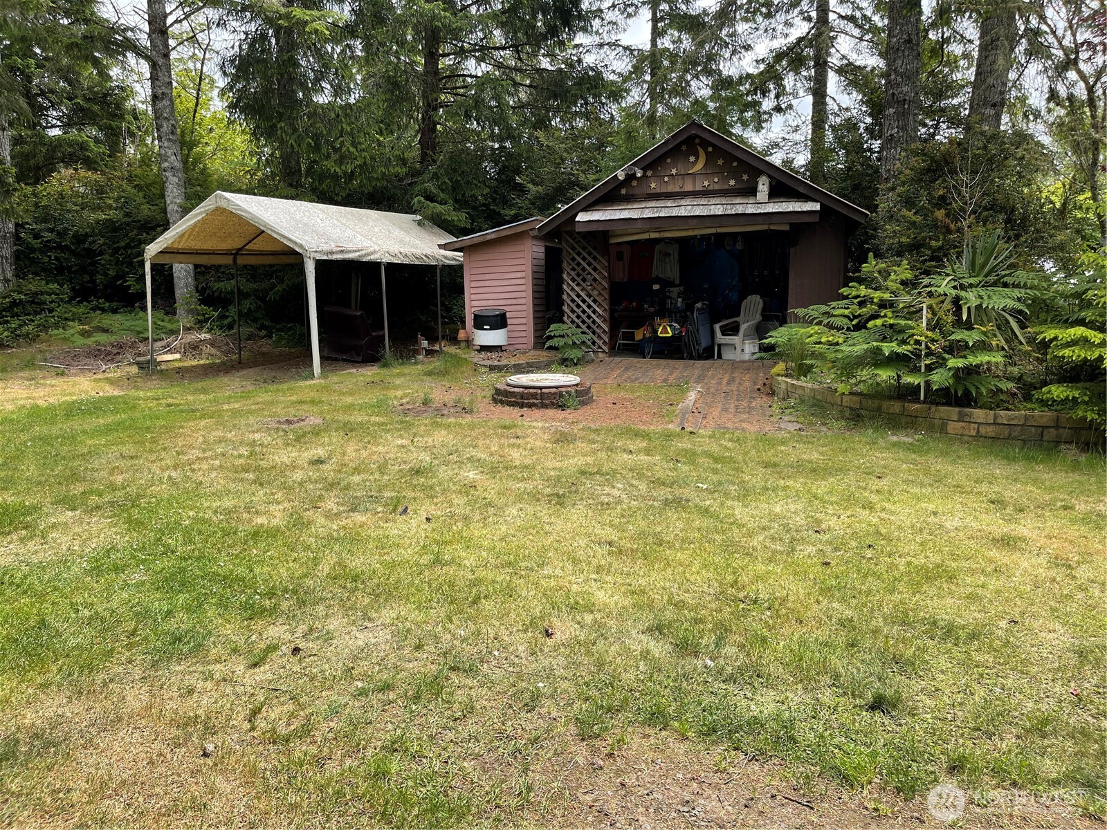 21803 Birch Place Property Photo 4